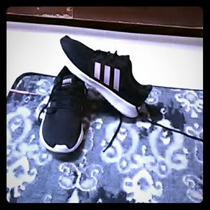 Sneakers women's Adidas six and a half